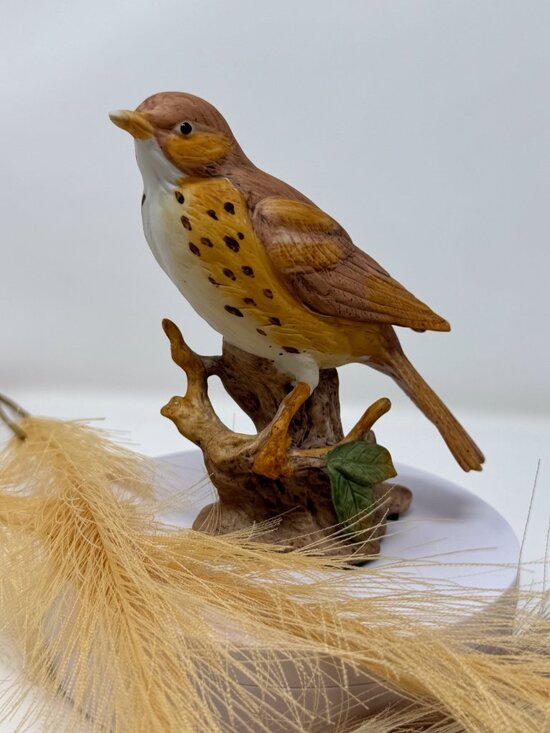 Fullerton California Other - Vintage Fullerton California Bird Figurine Ceramic Songbird Statue